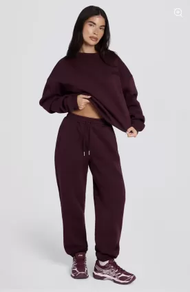 Relaxed Mid-Rise Joggers in Burgundy